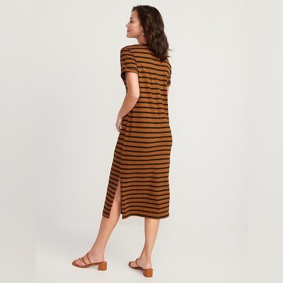 Old Navy— Bundle of 2 Henley Midi Shift Dresses ☀️ - Picture 11 of 11